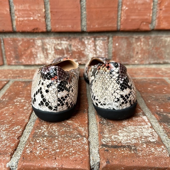 Naturalizer Vivienne Snake Print Python Neutral Leather Ballet Flats Women's 6 - Picture 4 of 8